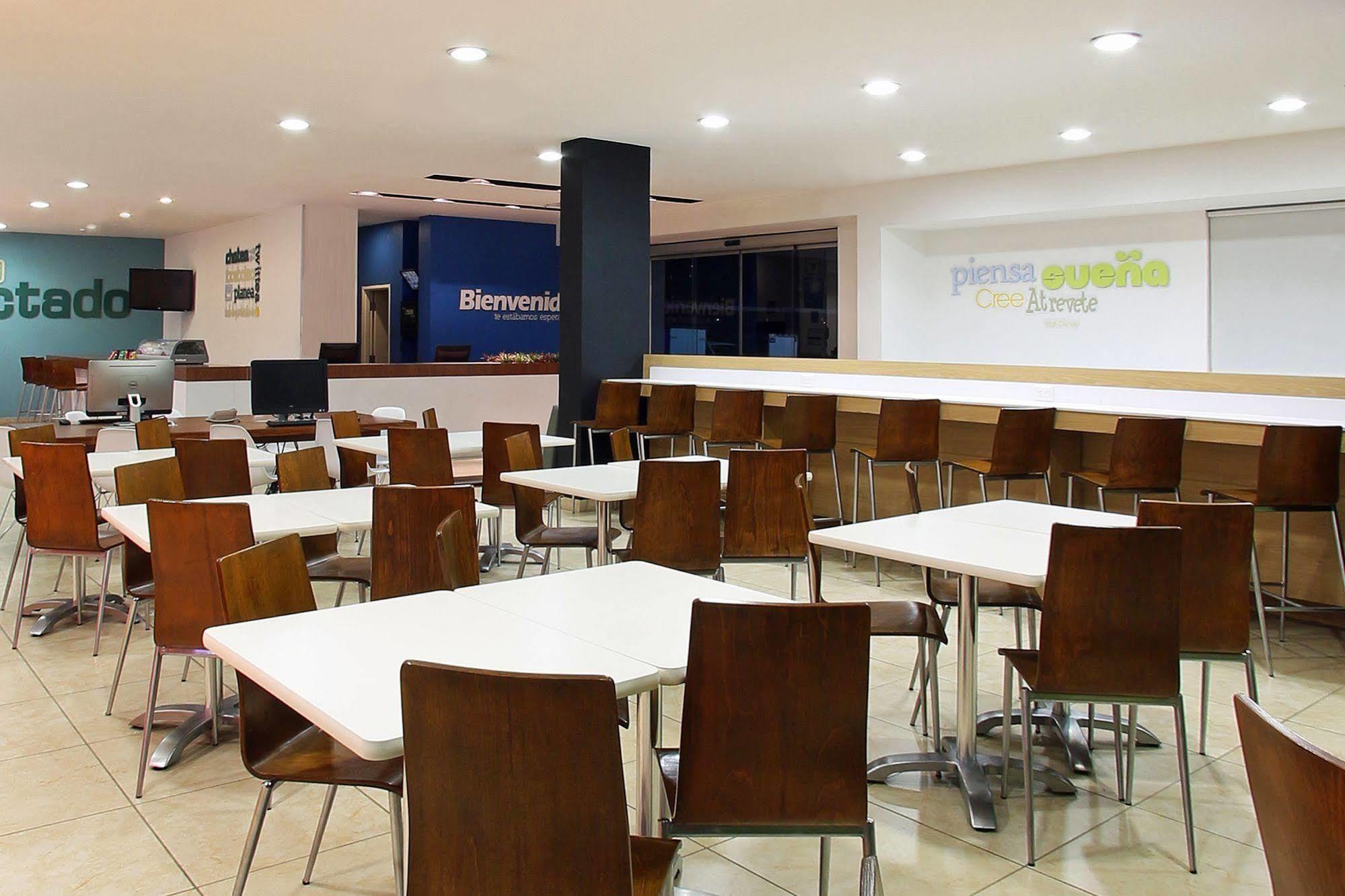 מלון El Coyote One Queretaro Aeropuerto מראה חיצוני תמונה